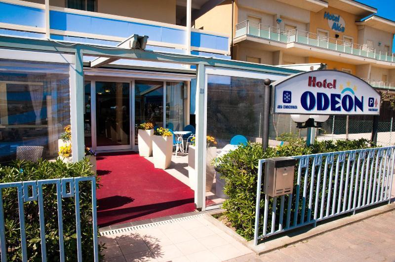 Hotel Odeon Cervia Eksteriør billede