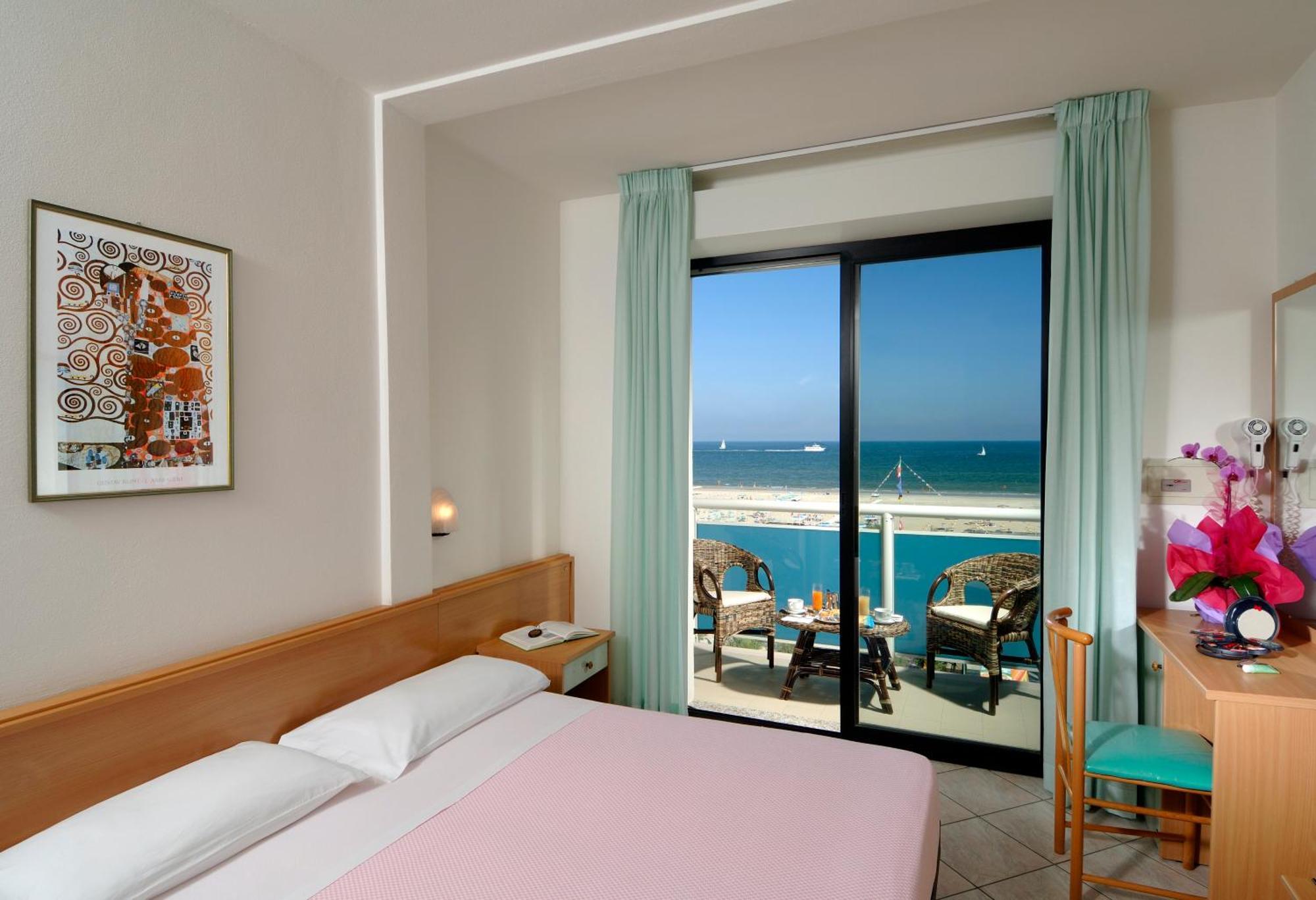 Hotel Odeon Cervia Eksteriør billede